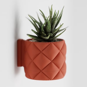 Inflated Cloth Planter Nr6 – Wall Mount + Drip Tray