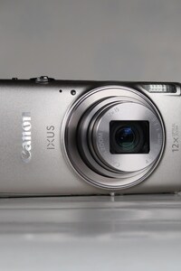 Canon PowerShot G7X Digital Camera 20.2 MP 4.2x Vlogging, Original Pack, SD Card