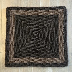 Pulled wool saddle pad for western horseback riding, 30" x 30"