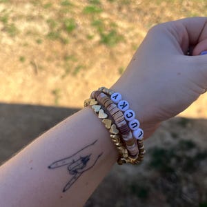 Paquete de pulseras de la suerte (en oro)