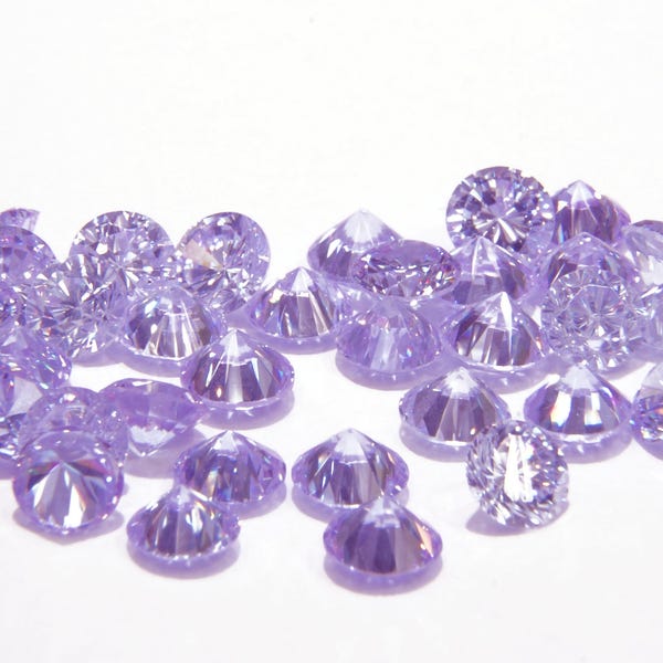 Round Faceted Lavender Cubic Zirconia (10 Piece parcels)