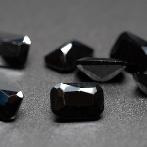 Octagon Faceted Black colored Cubic Zirconia (Various Sizes)(1 Piece)