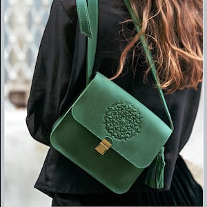 Weekender Tasche. Umhängetasche. Damen Leder Hobo Tasche Farbe grün, weiß, bordeaux, braun, rot, türkis, blau, schwarz. Muttertagsgeschenk.