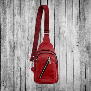 Leather Sling Bag: Women&#39;s Crossbody Purse, Small Backpack
