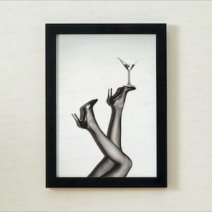 Póster de tacones negros de moda, arte de pared de martini, impresión vintage de Femme Fatale, fotografía de moda de lujo, decoración de apartamento femenino, descarga DIGITAL