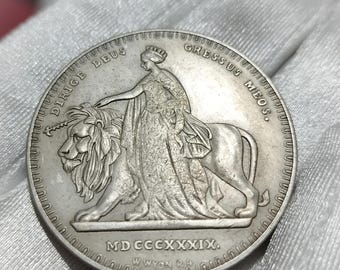1839年 ヴィクトリア女王とウナとライオンのコイン。999シルバーメッキ