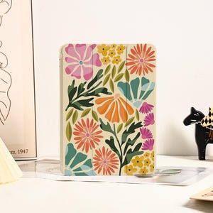 Custodia per iPad con fiori artistici colorati per iPad Air 4/5/6/7, iPad 10/9/8, iPad 9.7", 10.2", 10.9", 11", 12.9", iPad Mini 6/7, iPad 2025, 2024, 2022, 2021.
