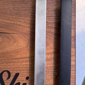 Ski Shaped Hardware Pull