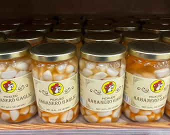 Buc-ees Pickled Habanero Garlic, Garlic, Spicy Vegetables, Pickled Vegetables, Habanero Garlic tasting popular on TIKTOK