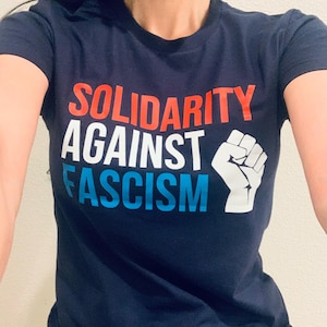 Solidarity Shirt | Navy/Multicolor | Women