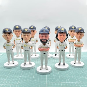 Custom baseball player bobbleheads, baseball team bobbleheads, baseball player gifts, baseball player models, anniversary gifts