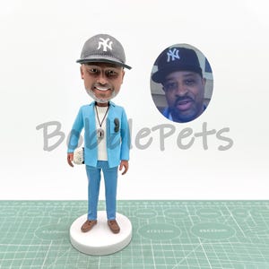 Custom bobbleheads, custom bobbleheads for husbands, anniversary gifts, birthday gifts for friends, Christmas gifts, gifts for coworkers