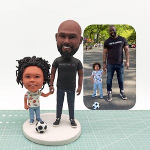 Custom family member bobblehead for christmas gifts,Birthday Gift for family member,Parents bobblehead, Anniversary gift with adults kids