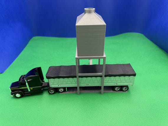Miniature Toy Overhead Loadout Bin and Dump Pit: Model Farm Accessories