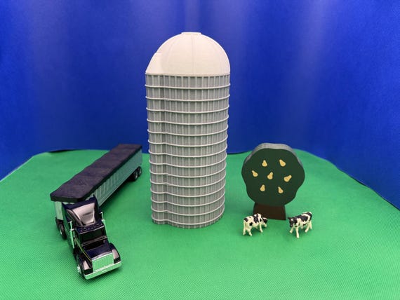 Pretend Play Farm Silo: Kids Educational Toy Set