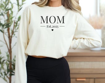 Mom Est. 2026 Long Sleeve Shirt, Comfort Colors Pregnancy Tee, Gift for Expecting Moms