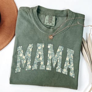 Cute Floral Mama Shirt, Comfort Colors Mama T-shirt, Lovely Mama Shirt, Gifts for Moms, Cute Mother Day Gift, Cute Mama Gift