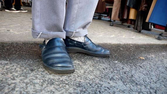 English shoe deals company