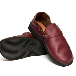 Men's OXBLOOD Handmade Leather Shoes image 1