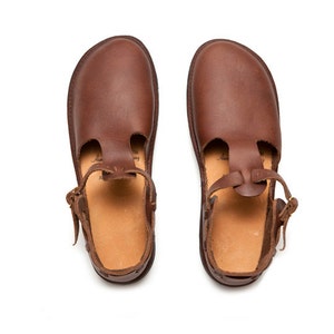 T-Strap - BROWN