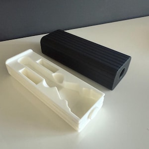 Gillette Fusion Travel Case Organizer with Razor & Cartridge Storage – Durable Portable Shaving Kit for Men on the Go