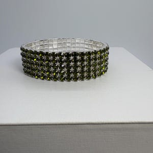 5 Row Olive Green Stretch Bracelet, Olive Green Crystal Bracelet, Peridot Bracelet, Olive Green Wedding Bracelet, Green Stretch Bracelet