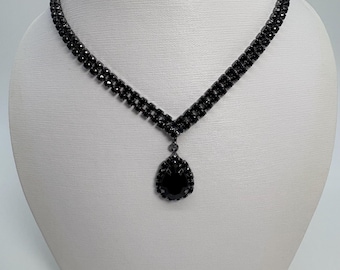 Black Crystal Teardrop Necklace And Earrings, Black Rhinestone Necklace Set, Black Lariat Necklace Set