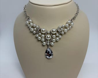 Pearl Cluster Necklace Set, Pearl And Crystal Wedding Necklace Set, Pearl Bib Statement Necklace Set, Clear Crystal Teardrop Necklace Set