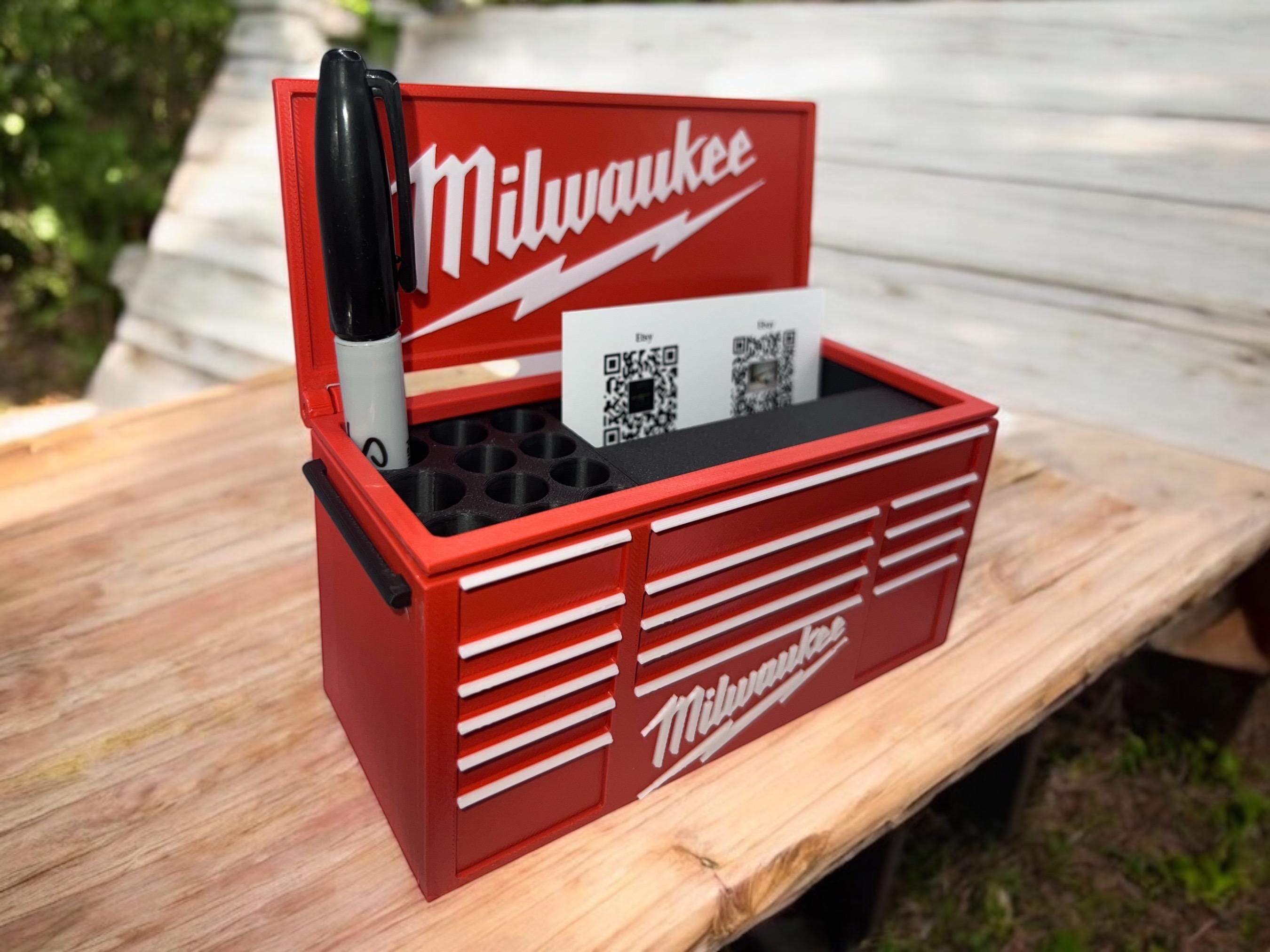 ビンテージ ミルウォーキー 工具箱 ツールボックス インテリア Milwaukee Sawzall ガレージ ビンテージ ミルウォーキー 工具箱 ツールボックス インテリア