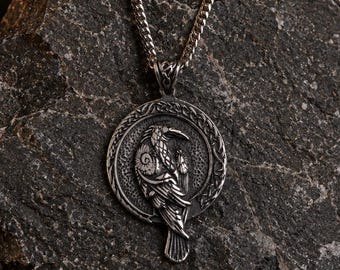 Ciondolo corvo nordico, regalo totem di Odino, collana uccello celtico, gioielli mitologici, mitologia norrena, ciondolo celtico, accessori vichinghi/regalo vichingo