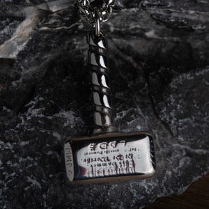 Viking Hammer Necklace, Mjolnir jewelry, Thor Hammer Necklace, Hammered Pendant, Thor&#39;s War Hammer, Thunder God, Mjolnir Hammer