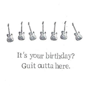 Carte d'anniversaire de guitare de Zazzle.be Liste d'envies Vous avez des idées ? Musique amusante Jeu de mots Musicien Stratocaster Indépendant Rock Humour Hipster Joyeux anniversaire