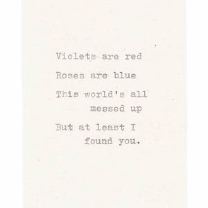 Les violettes sont rouges Carte de Zazzle.be Liste d'envies Vous avez des idées ? Carte Saint Valentin tapée à la main Anniversaire d'amour Humour étrange pour lui pour elle
