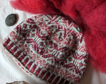 hat - multi red, Shetland sheep wool, beanie style hat