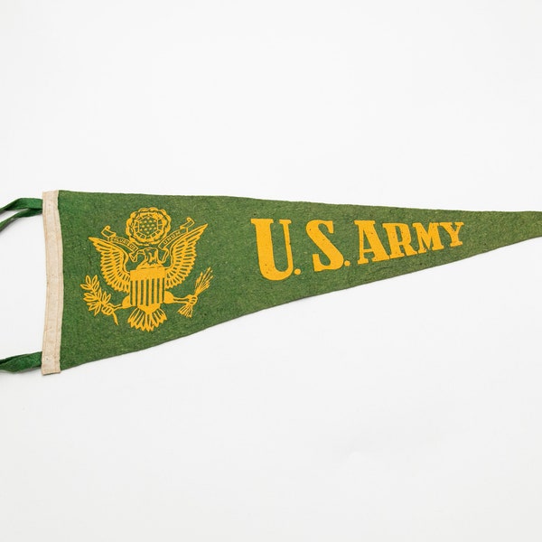 Vintage WWII Era U.S. Army Souvenir Felt Pennant