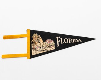 Vintage Florida Beach Scene Souvenir Felt Pennant