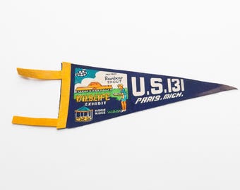 Vintage U.S. Route 131 Paris Michigan Souvenir Felt Pennant