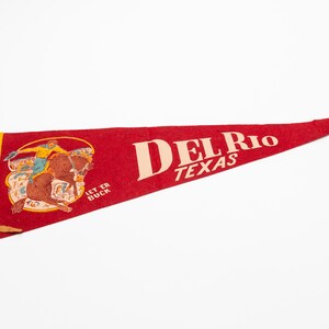 Vintage Del Rio Texas Rodeo Souvenir Felt Pennant