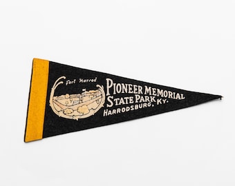 Vintage Pioneer Memorial State Park Kentucky Souvenir Mini Felt Pennant