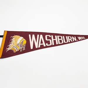 Vintage Washburn Wisconsin Souvenir Felt Pennant