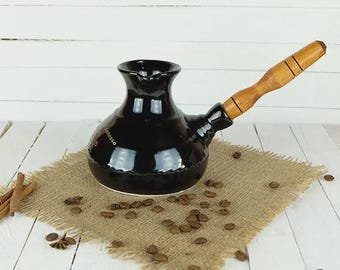 Keramische cezve / Turkse koffiepot 500 ml met houten handvat – Handgemaakte džezva voor Turkse koffie – Keramische koffiepot als cadeau