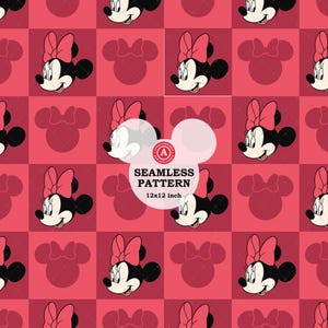 Op de afbeelding: Een naadloos patroon met een herhalend raster van Minnie Mouse-hoofden met roze strikken, afgewisseld met effen donkerroze vierkanten met een silhouet van het personage. Een centrale tekst toont SEAMLESS PATTERN 12x12 inch.