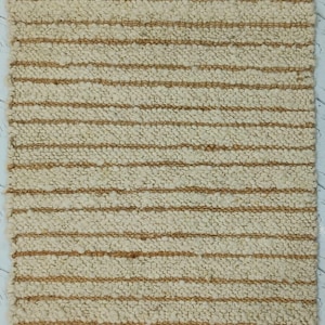 Handgeweven gestreept vloerkleed van wol en jute: neutraal boho-boerderijdecor