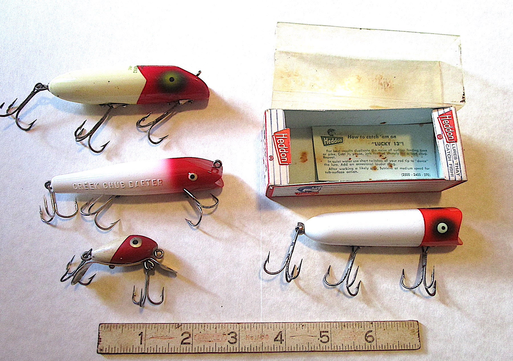 LR53 Lot of 4 different Red/white Lures Interesting Set Couple