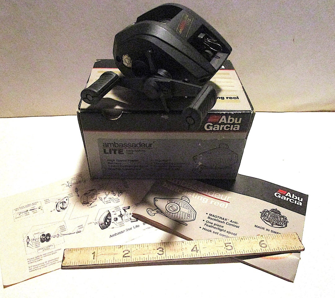 vintage Abu Garcia Ambassadeur lite plus winch bait casting reel for