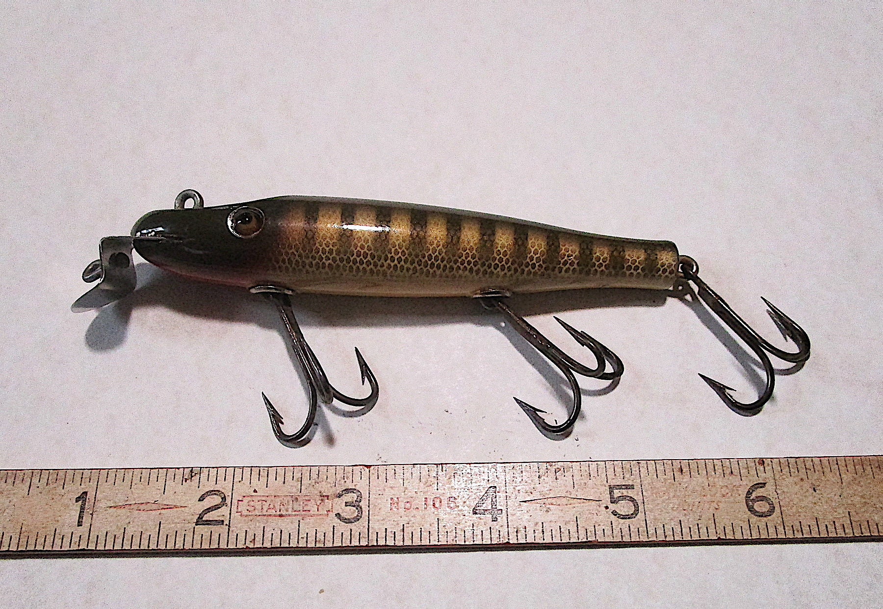 BR38 Old 2LT Creek Chub 700 Pikie Minnow Fish Lure in Pike Scale. Vintage  Glass Eyes, 2 Line Ties, EX Condition Classic Lure 