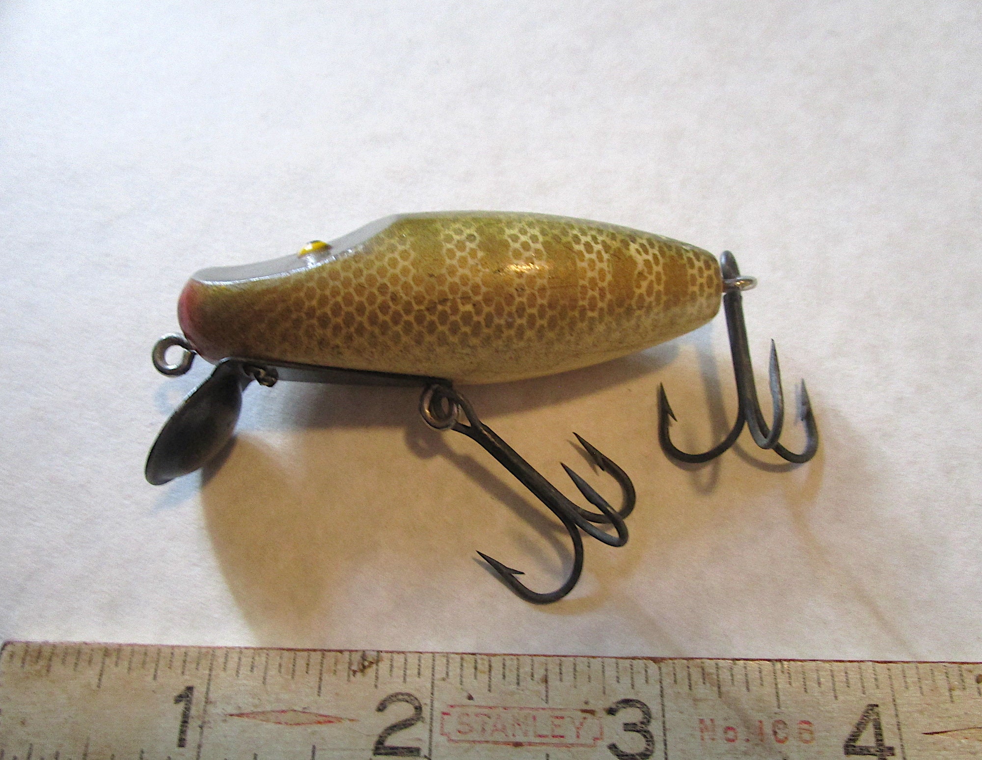 Vintage Fishing Lure Paw Paw 3300 Underwater Minnow - Conseil scolaire  francophone de Terre-Neuve et Labrador