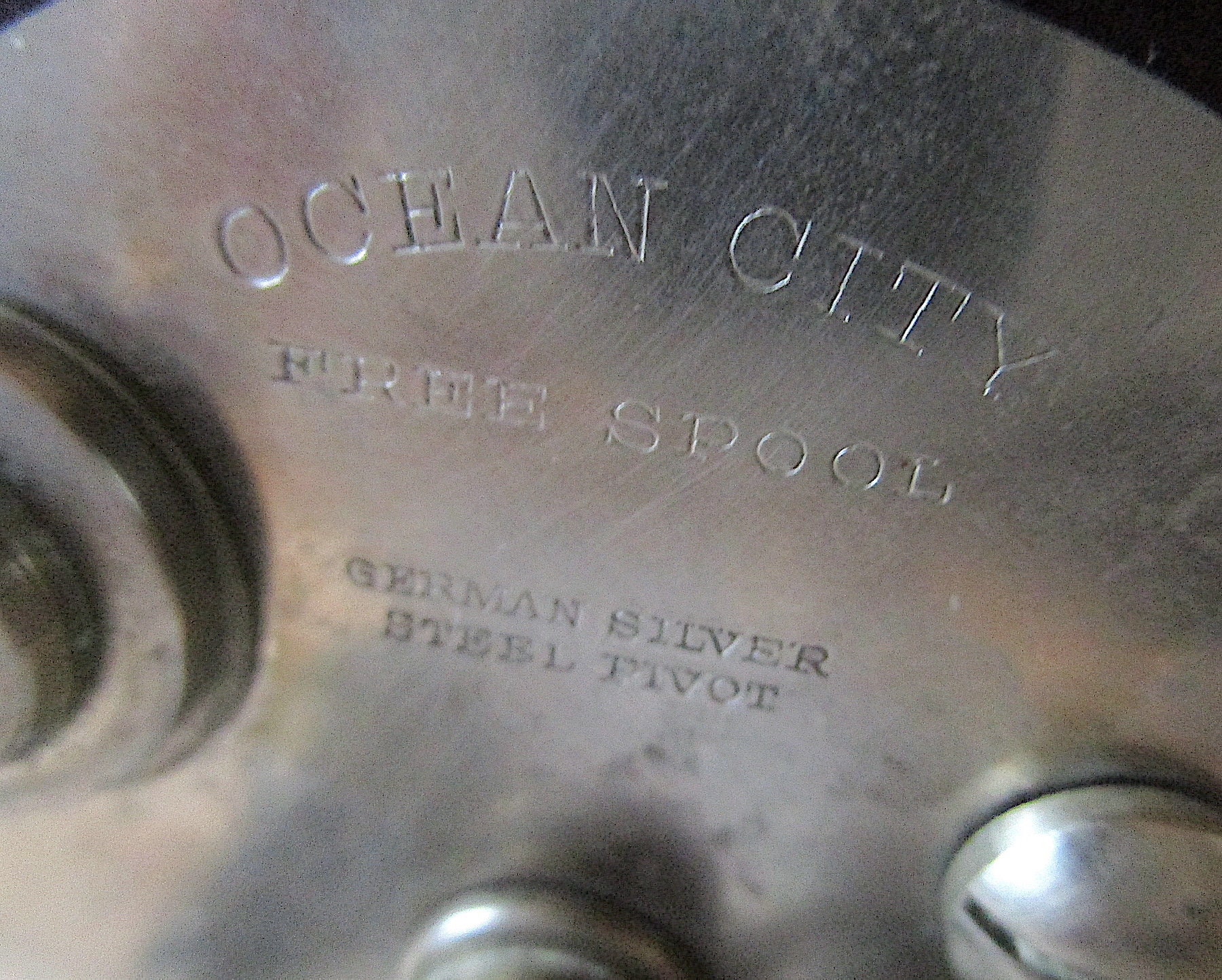 SM172 Very Old Vintage Ocean City free Spool Nickel Silver Fishing