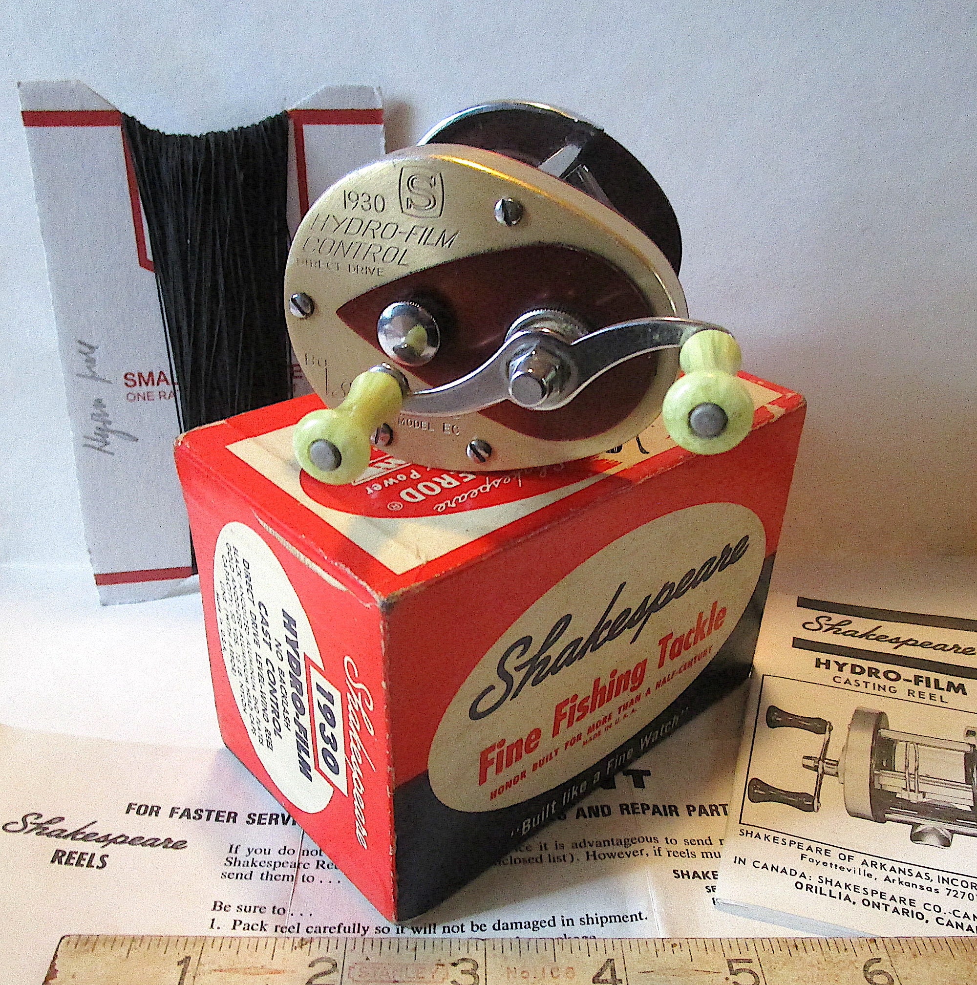 LP119 Old Shakespeare Hydro Film Vintage Tackle Box Reel Direct Drive 1930  Model EG made in 1964. A Real Piece of Work 