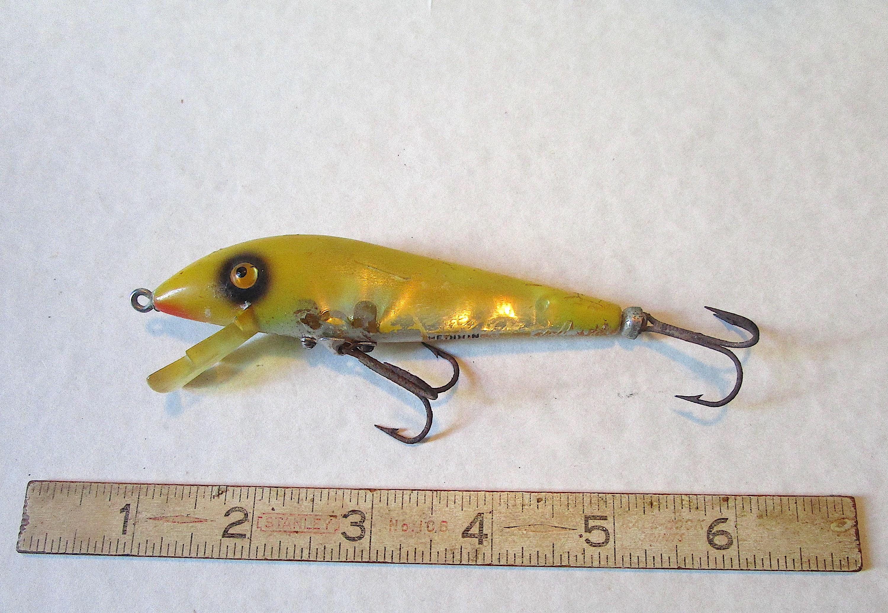 2 Rare Wooden Vintage Fishing Lures Heddon Basser With Glass